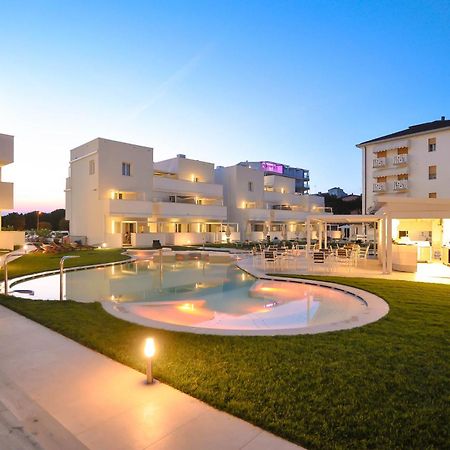 Marina Suites & Apartments 4 Stelle S Caorle Dış mekan fotoğraf