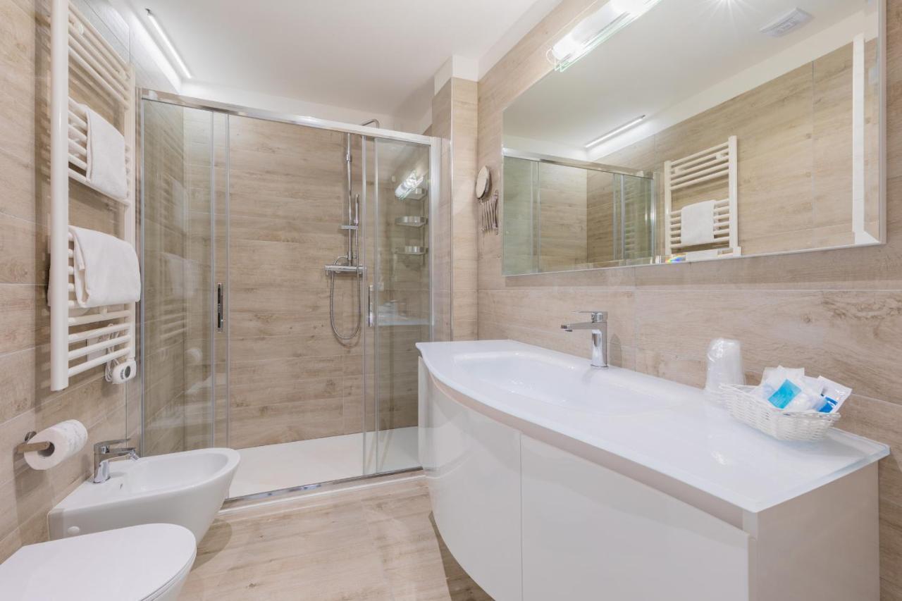 Marina Suites & Apartments 4 Stelle S Caorle Dış mekan fotoğraf