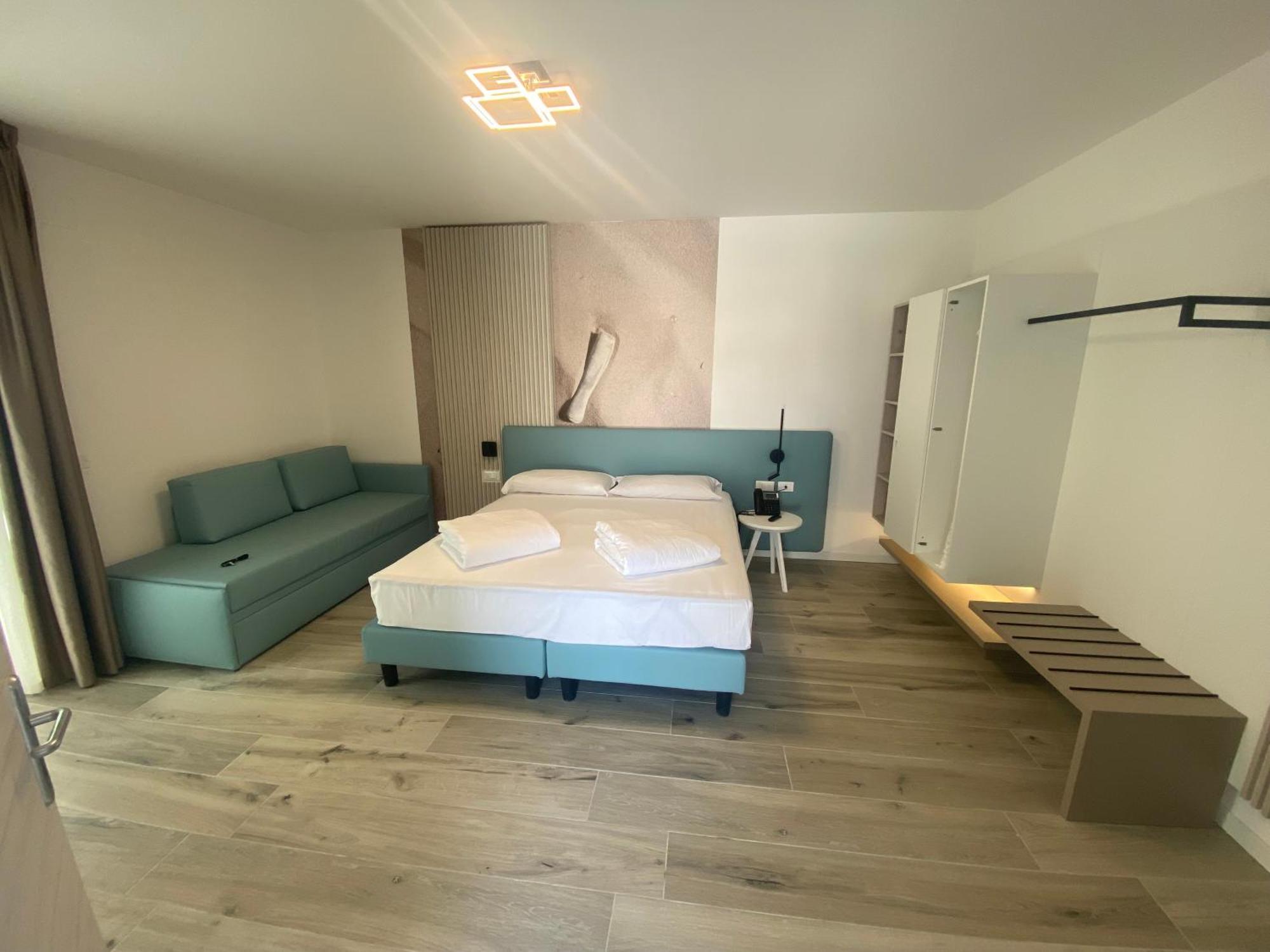 Marina Suites & Apartments 4 Stelle S Caorle Dış mekan fotoğraf