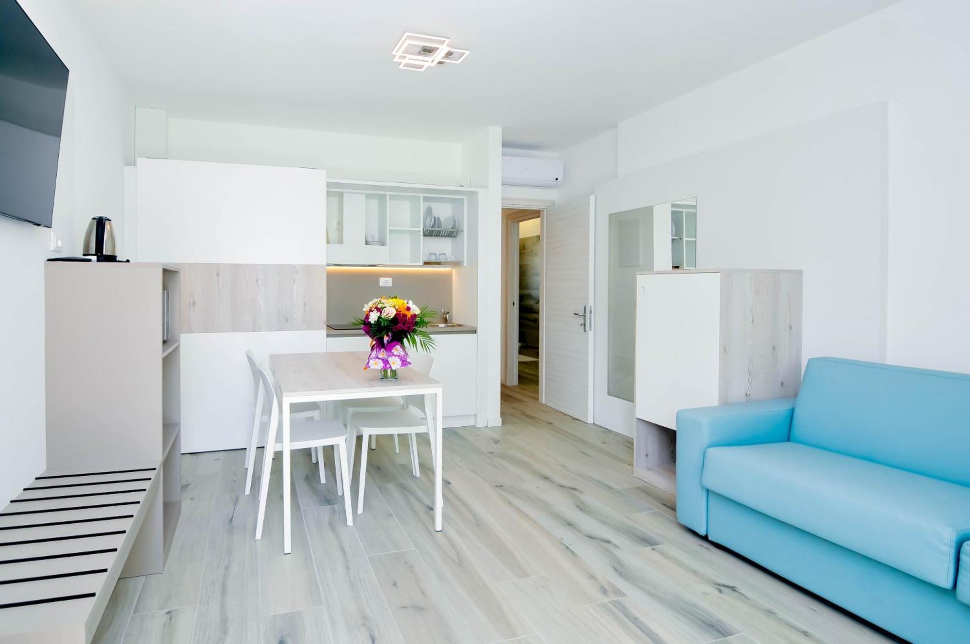 Marina Suites & Apartments 4 Stelle S Caorle Dış mekan fotoğraf